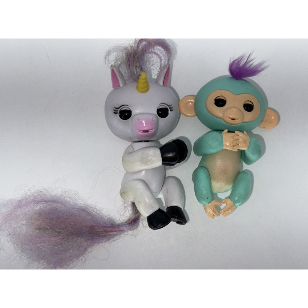 Lot of 2 WowWee Toys Unicorn Fingerlings Interactive Multicolor Plastic - Picture 1 of 7